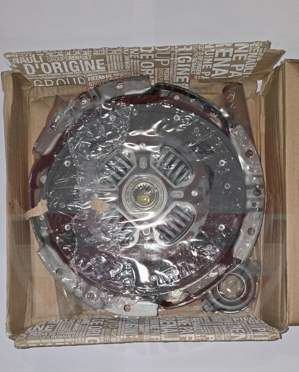 Embrayage safrane V6 7701468338